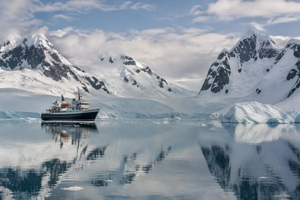 AI-generated illustration of Antarctic Peninsula