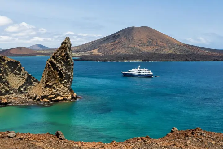 Galápagos expedition cruise