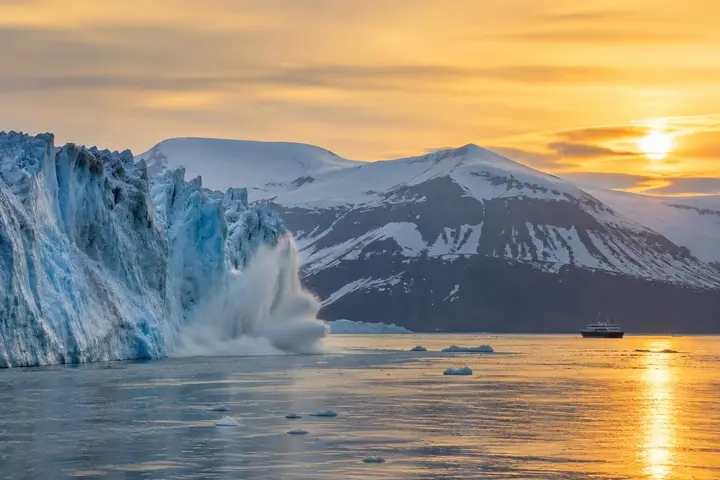 Svalbard expedition cruise
