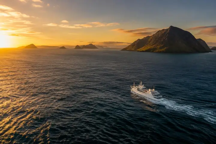 Routes & sea conditions